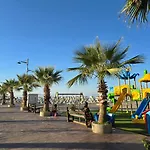 Sun-kissed Memories, Qerret