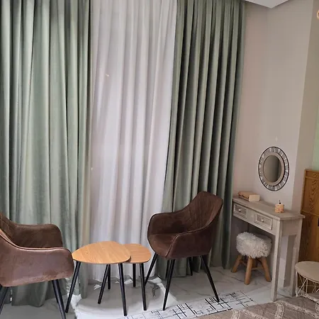 Sun-kissed Memories, Qerret Apartment *