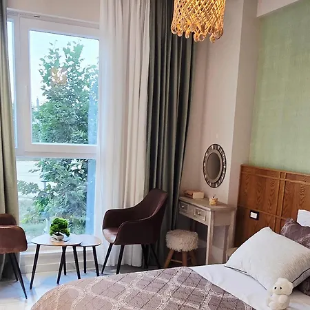 Apartamento 60 Seconds Walk To The Golem (Tirana)