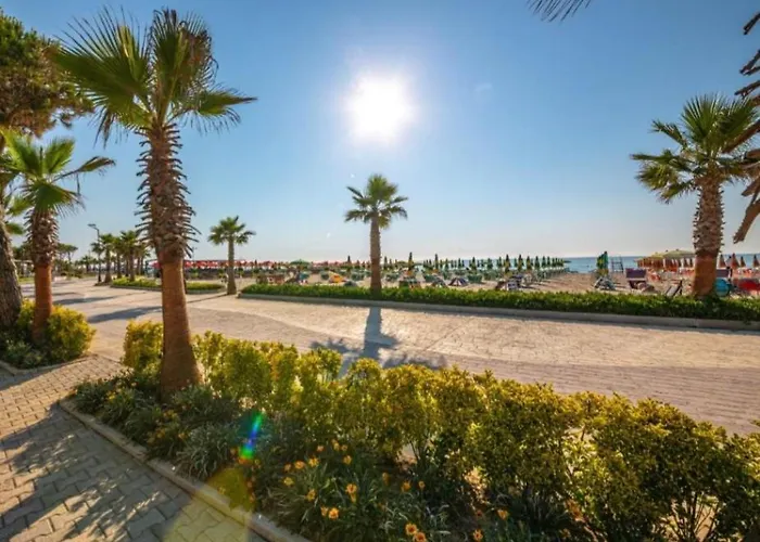 Sun-kissed Memories, Qerret Apartment
