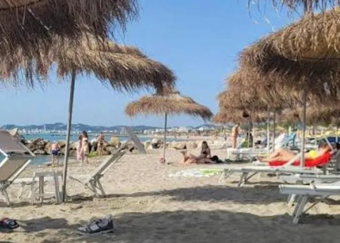 Sun-kissed Memories, Qerret Golem (Tirana)